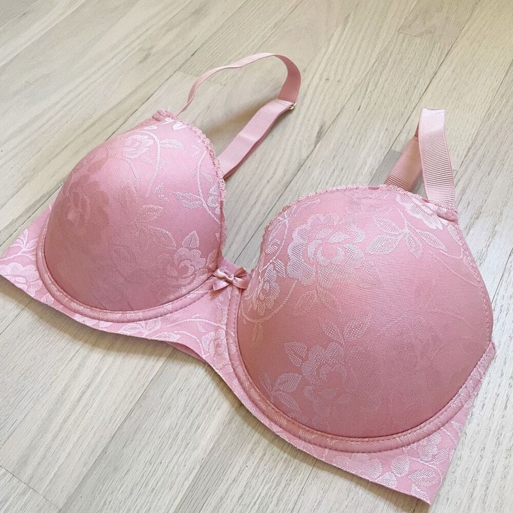 BUY 1 GET 1 FREE 36d pink bra smooth detailing lightly lined